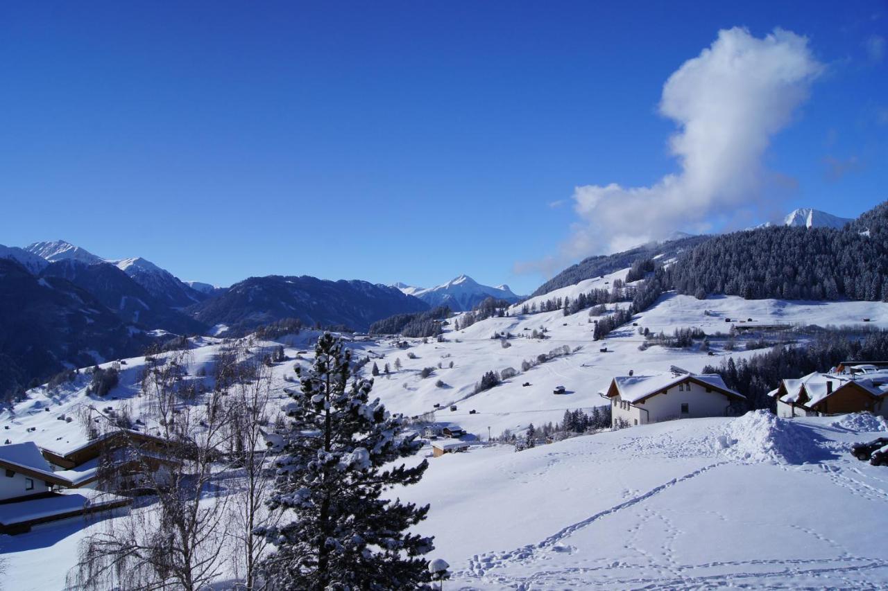 Apart-Hotel Alpinsonnenresidenz Fiss Exterior foto